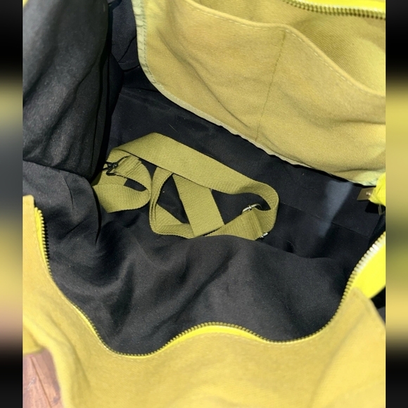 Authentic Marc Jacobs 'Lemoncello' The Tote' Yellow Tote Bag W Crossbody Strap - Picture 2 of 7